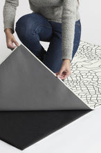 Load image into Gallery viewer, Ziri Off White Rug
